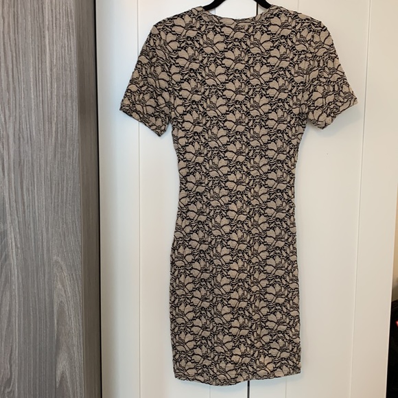 Babaton eyelet/lace midi dress - Picture 6 of 6